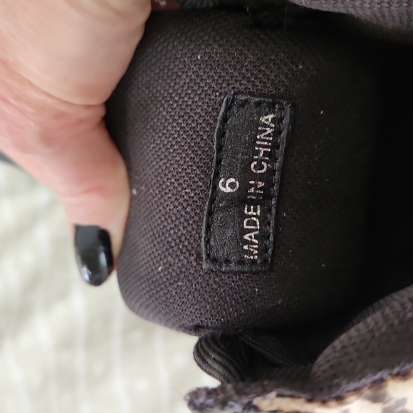 Jeff Campbell, high tops - Picture 7 of 14